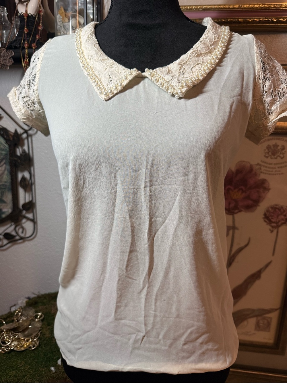 Rue21 Pearl Collar Lace Sleeve Blouse Cream Ivory Vintage Style Top •Size S•